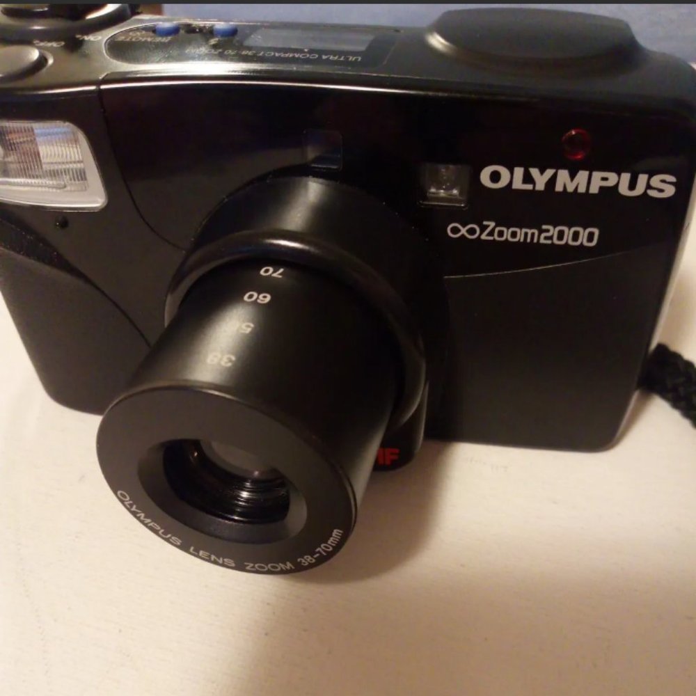 Vintage Olympus Zoom 2000 film Camera Tested Works Good